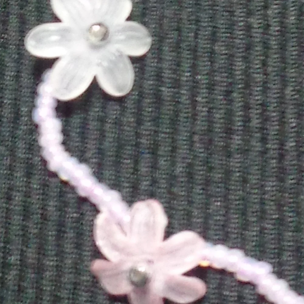 girls flower & bead necklace